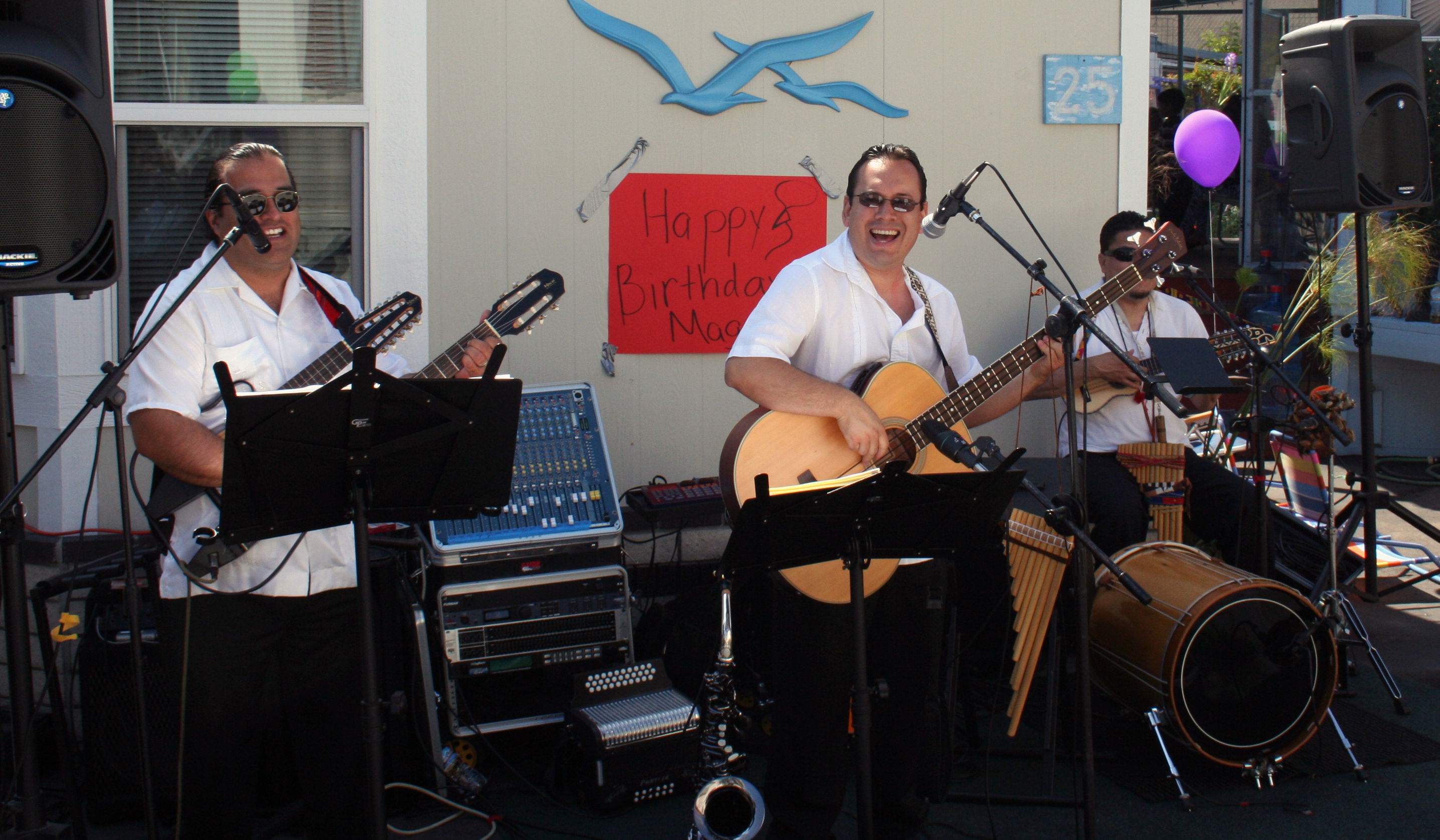 performing, Hermosa Beach